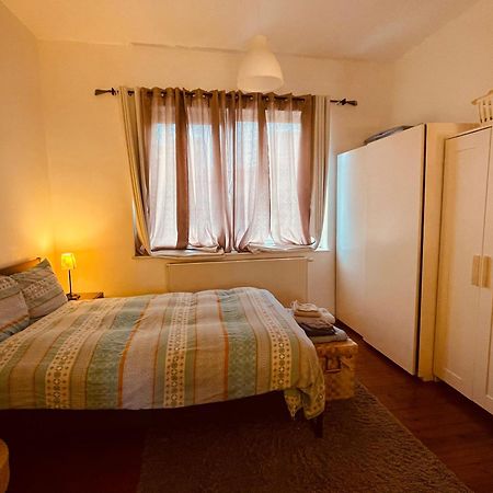 Quiet And Colorfull Flat In The Center City Of Brussel Bagian luar foto